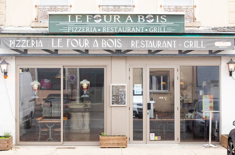 Photo copep's : présentation de la pizzeria Le Four à Bois, à Béligneux(01360 sur La Côtière)