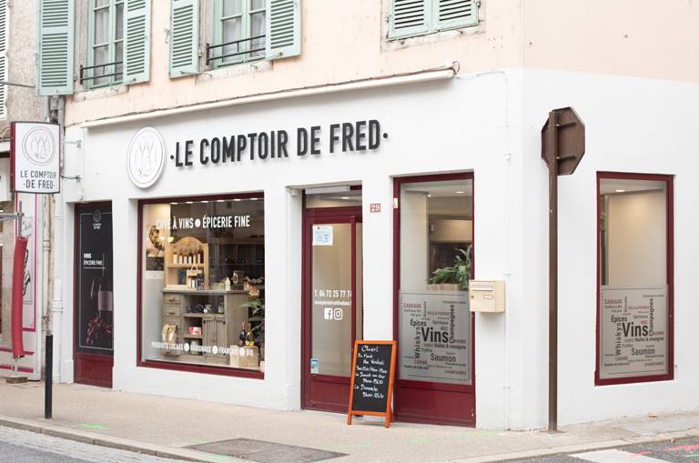 Photo copep's : présentation de la boutique Le Comptoir de Fred (Caviste - cave à vins - vins), à Montluel (01120 sur La Côtière)